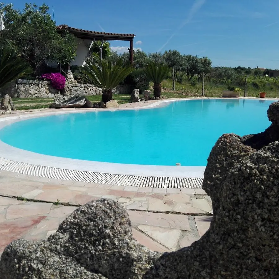 Agriturismo B&B Domo De Resteblas Berchidda 0*,